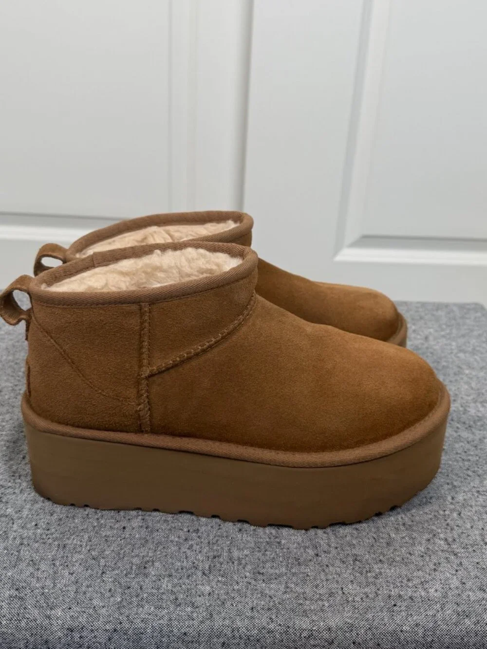 UGG overlock stitch